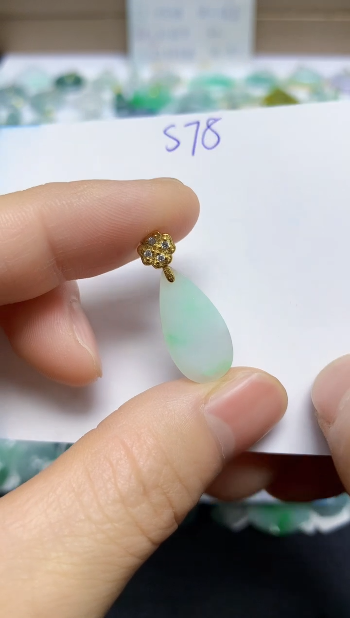 颈饰未镶嵌翡翠天然缅甸翡翠A货翡翠百元以上9元证书费自理