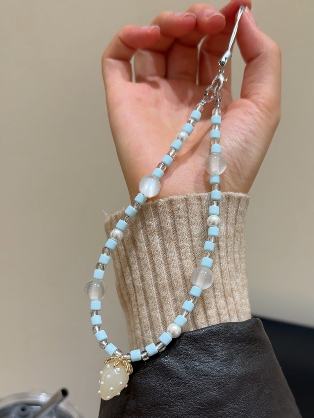 【琉璃草莓】潮玩手机壳挂件DIY饰品挂饰创意个性ins手机链