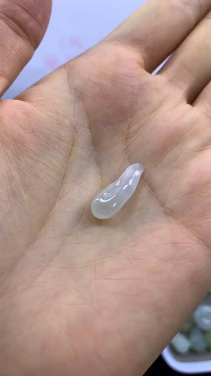 颈饰未镶嵌翡翠美*缅甸天然A货翡翠
