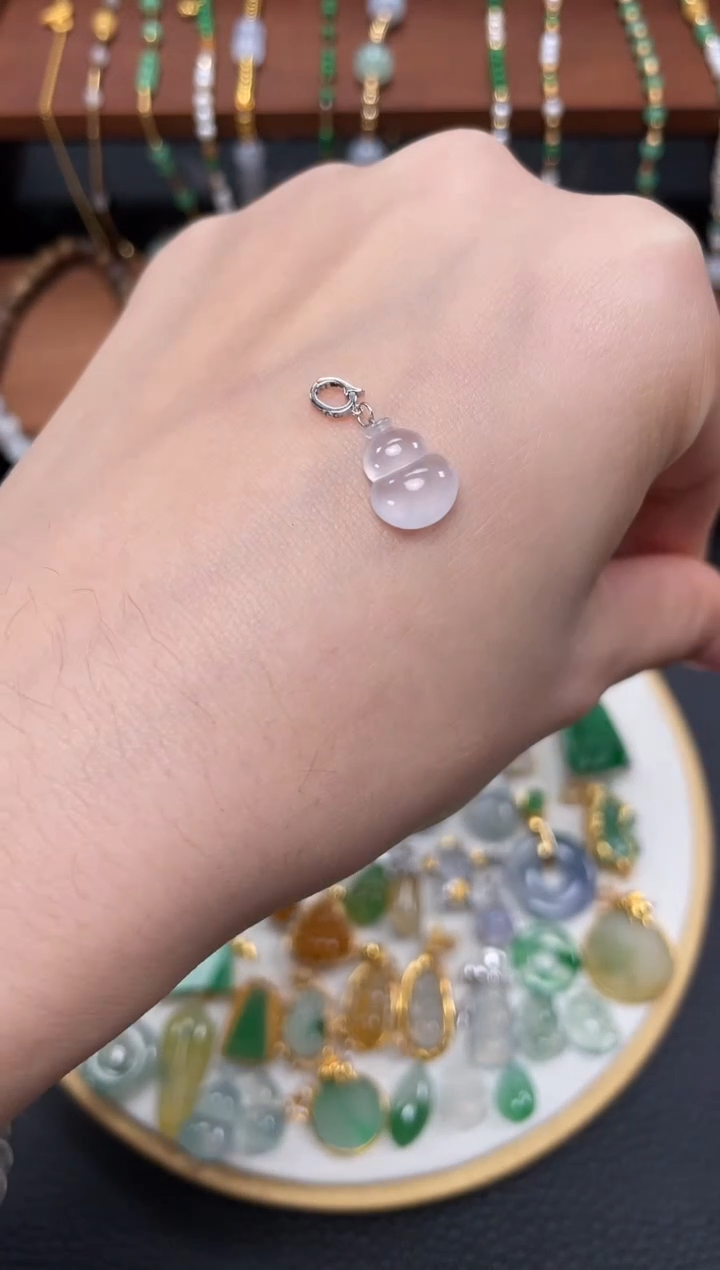【闪购商品】翡翠吊坠(不含链)18K金镶嵌一个  JK105