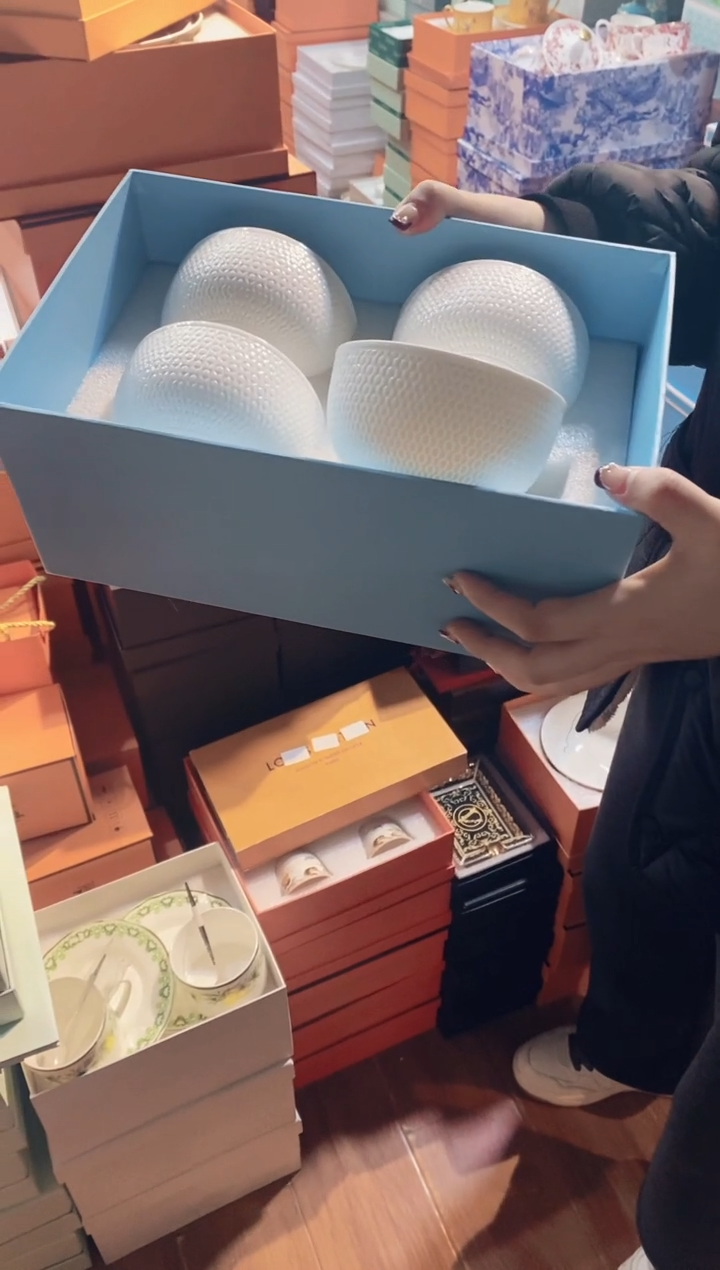 【闪购商品】杯鸿辉家品牌瓷器，京东包邮！