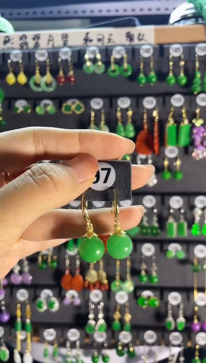 【闪购商品】翡翠耳饰银S925镶嵌97..