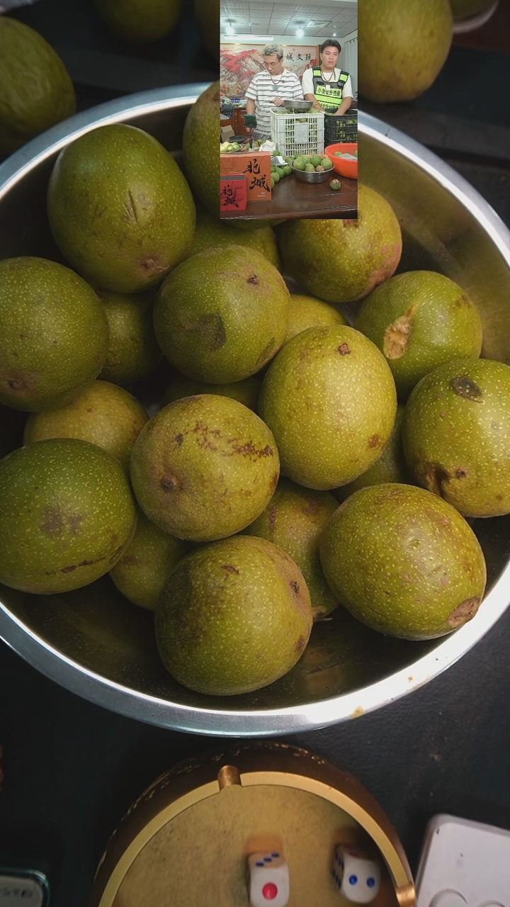 文玩核桃把件青皮盘50-55尺50个（售出不退不换）