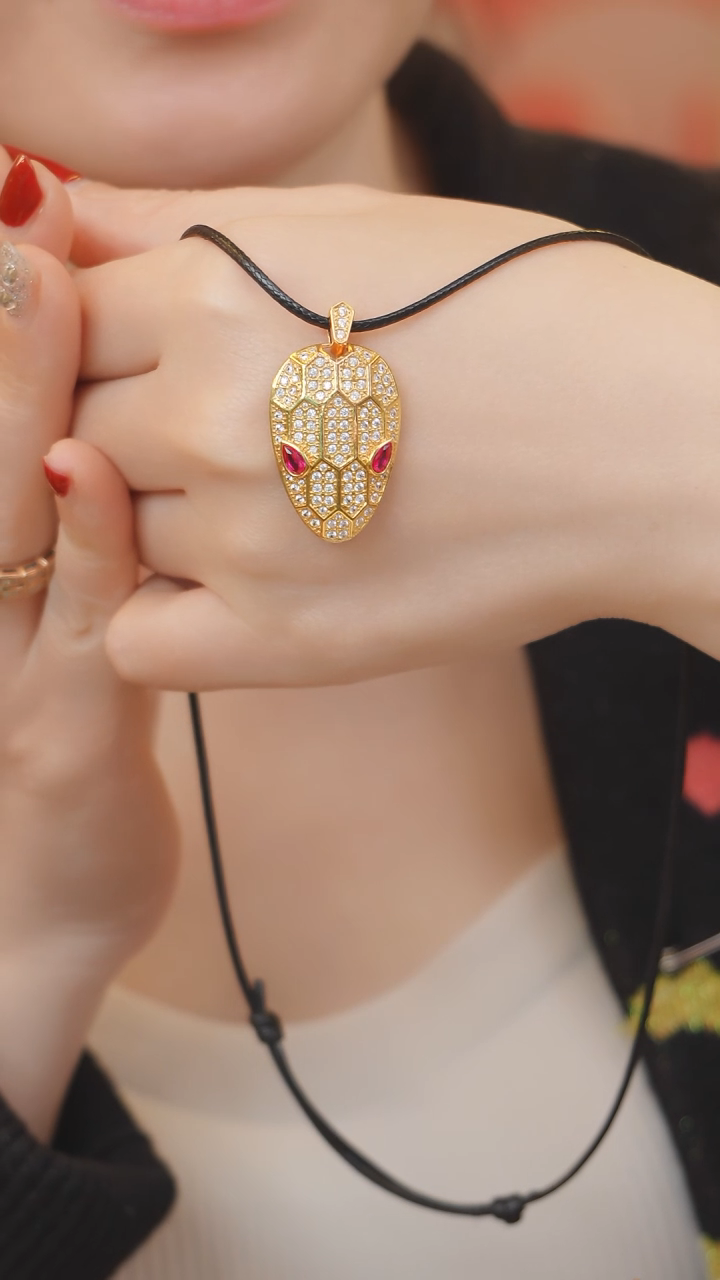 【闪购商品】玛瑙/玉髓吊坠18K金镶嵌不含链子