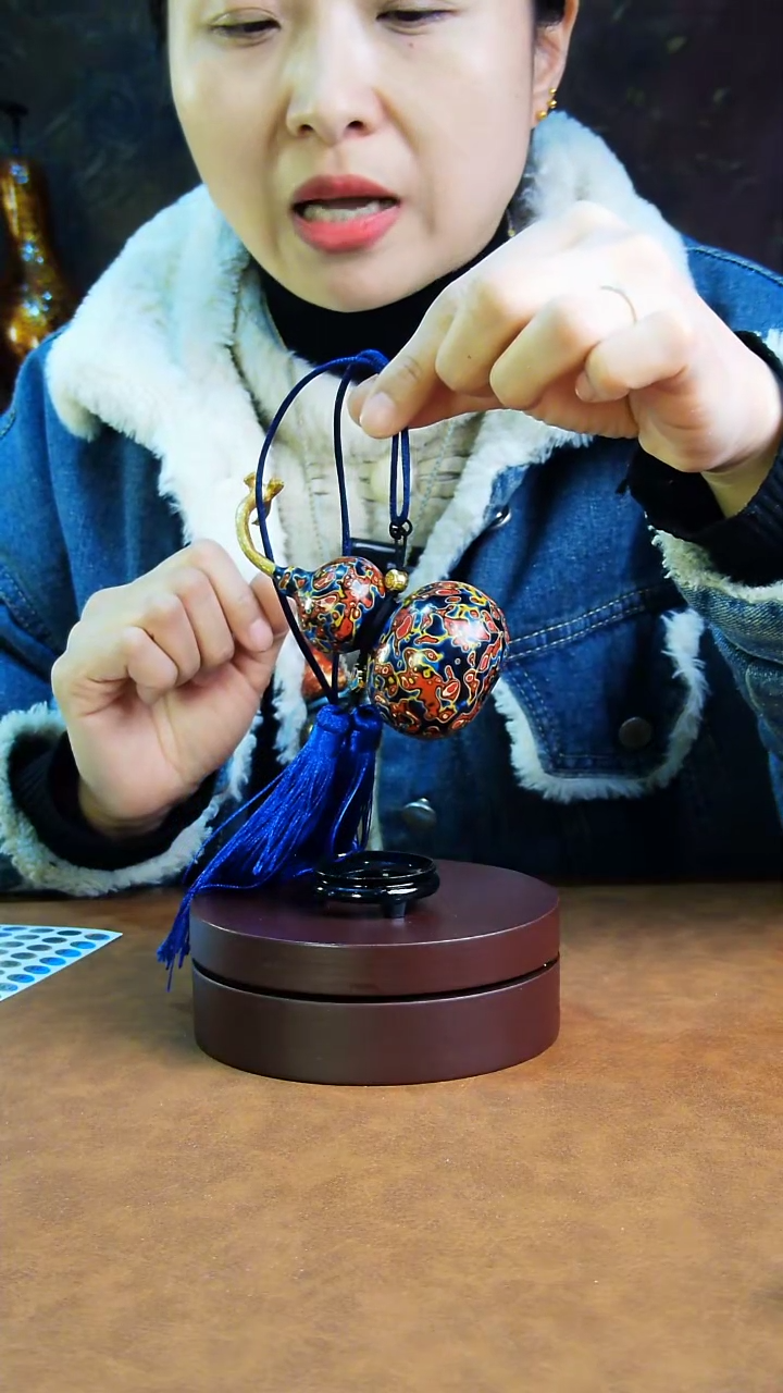 【闪购商品】117直播一物一图大漆酒葫芦送底座送挂绳