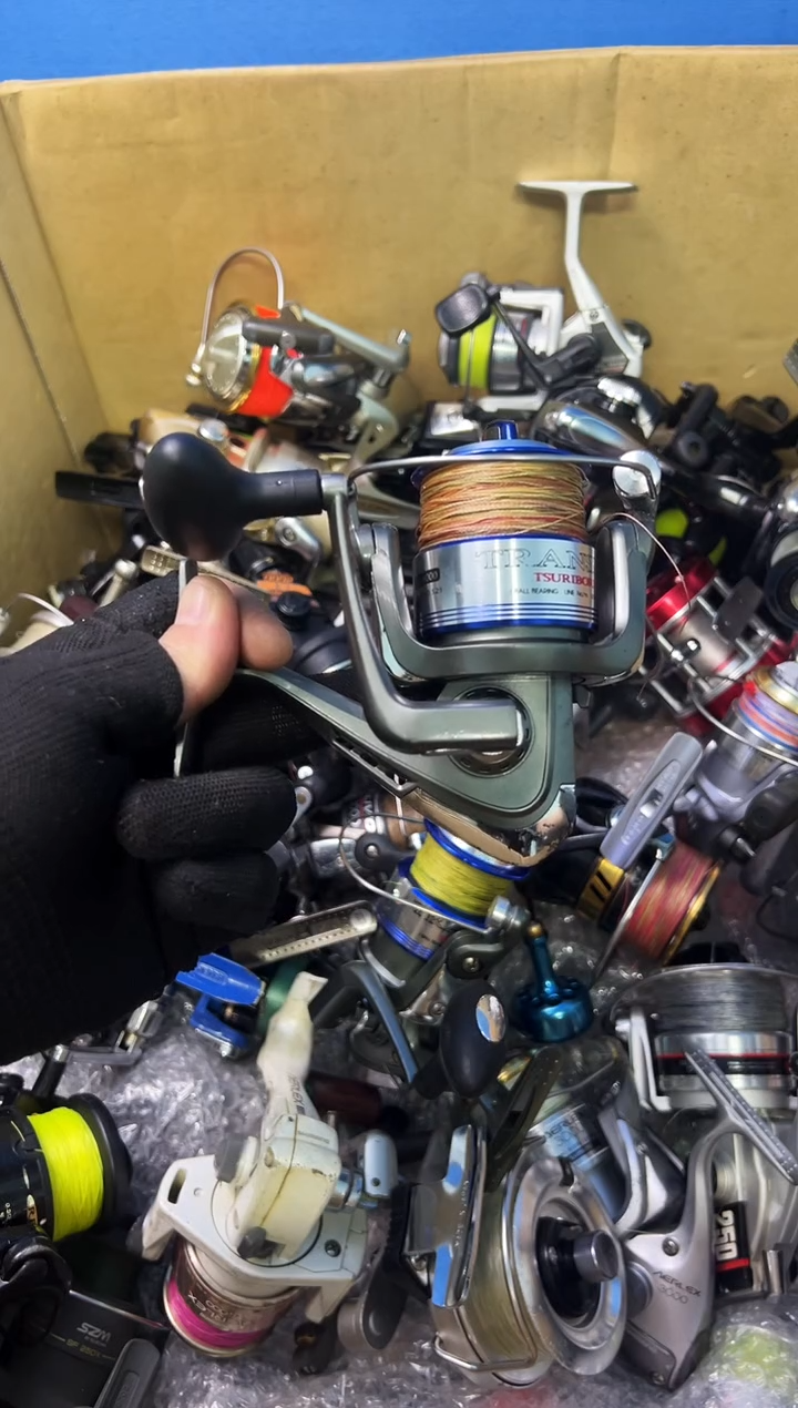 中****。微瑕钓鱼轮，直播间讲解为准，看清楚再拍，如有拆卸不退换