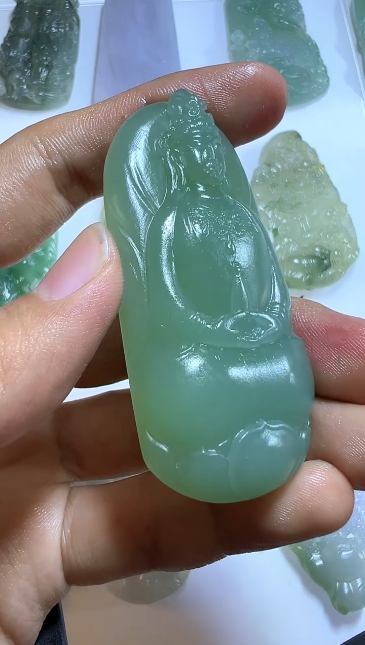 未镶嵌定制翡翠挂件