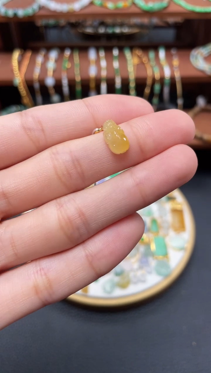 【闪购商品】翡翠吊坠(不含链)18K金镶嵌一个 JK132