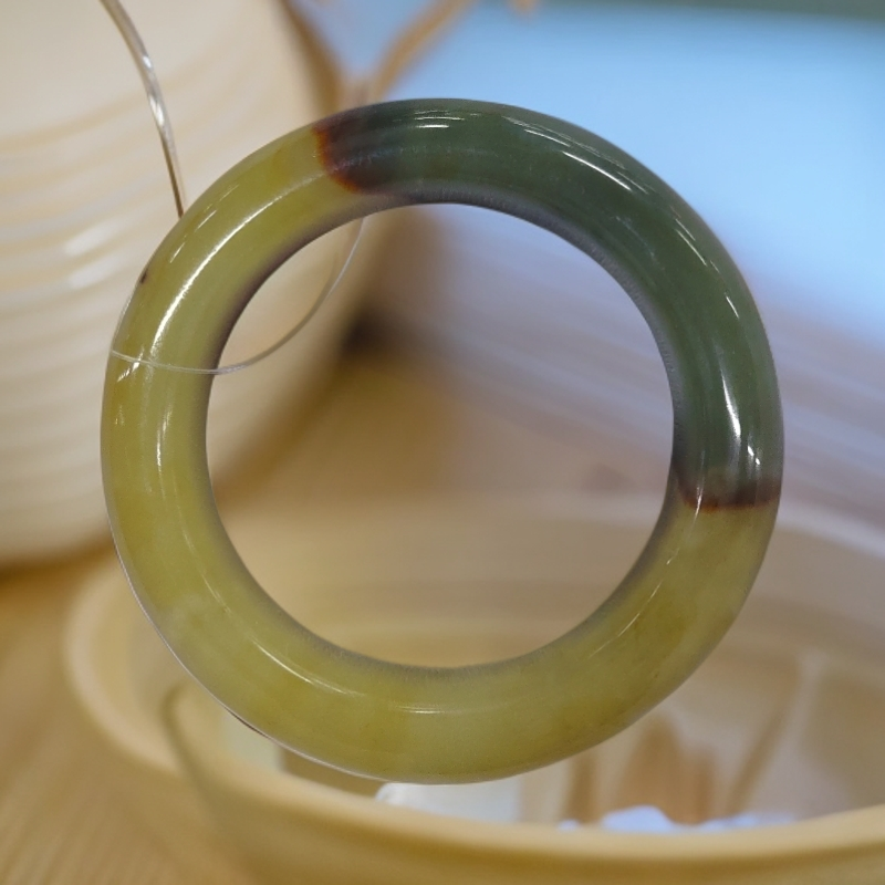 天然三色血管红精品玉镯60圈口女款