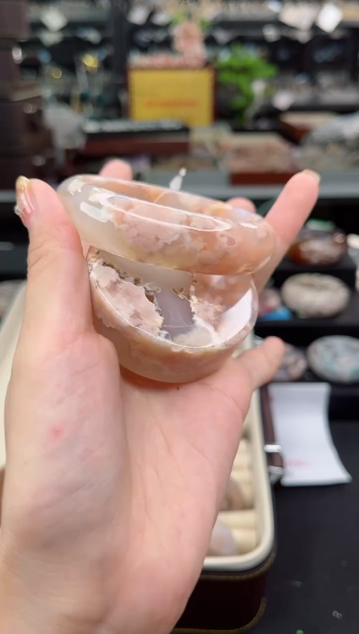 【闪购商品】石英质玉手镯未镶嵌58圈口（赠品镯心）6570267