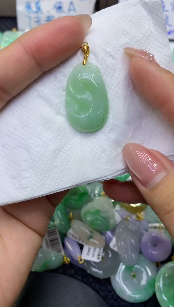 颈饰未镶嵌翡翠天然缅甸A货翡翠