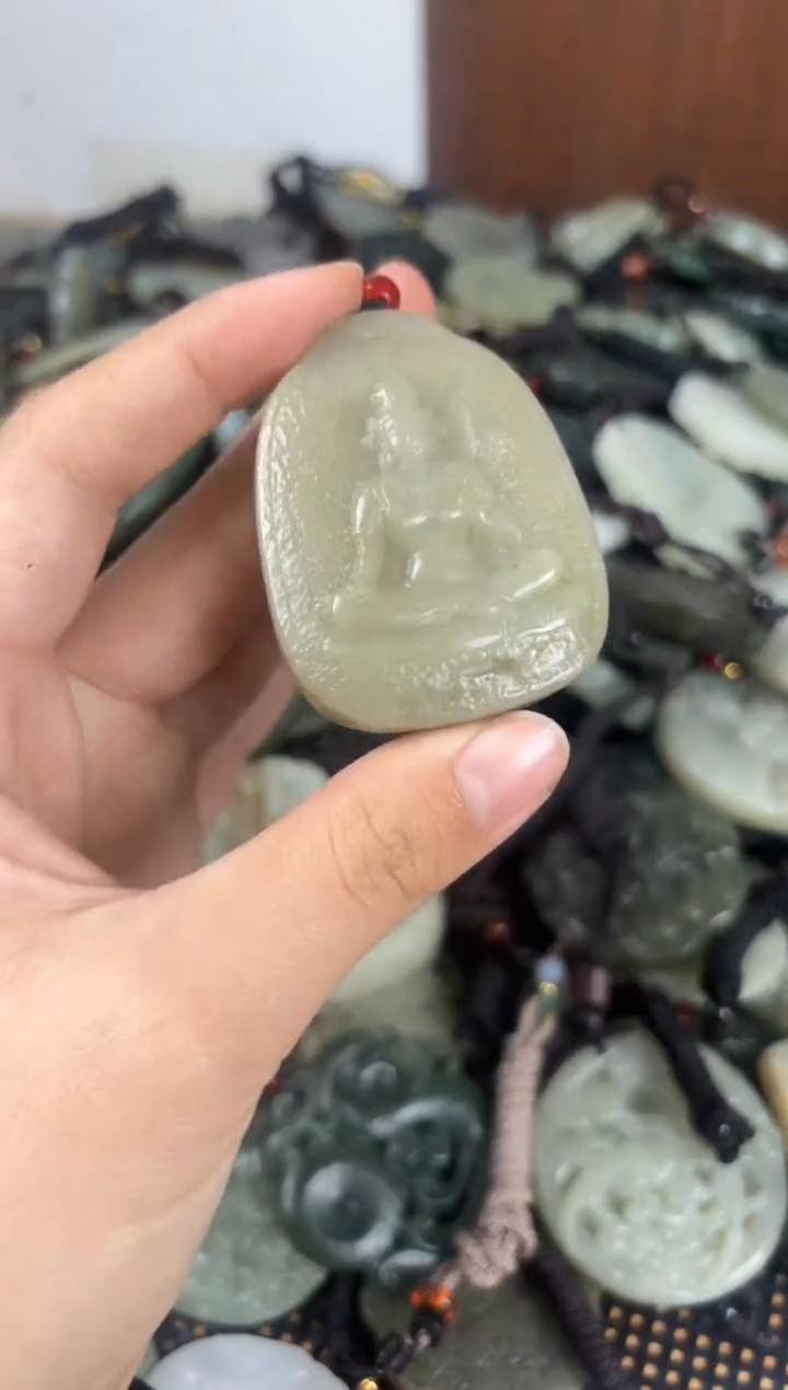 【闪购商品】和田玉颈饰未镶嵌1