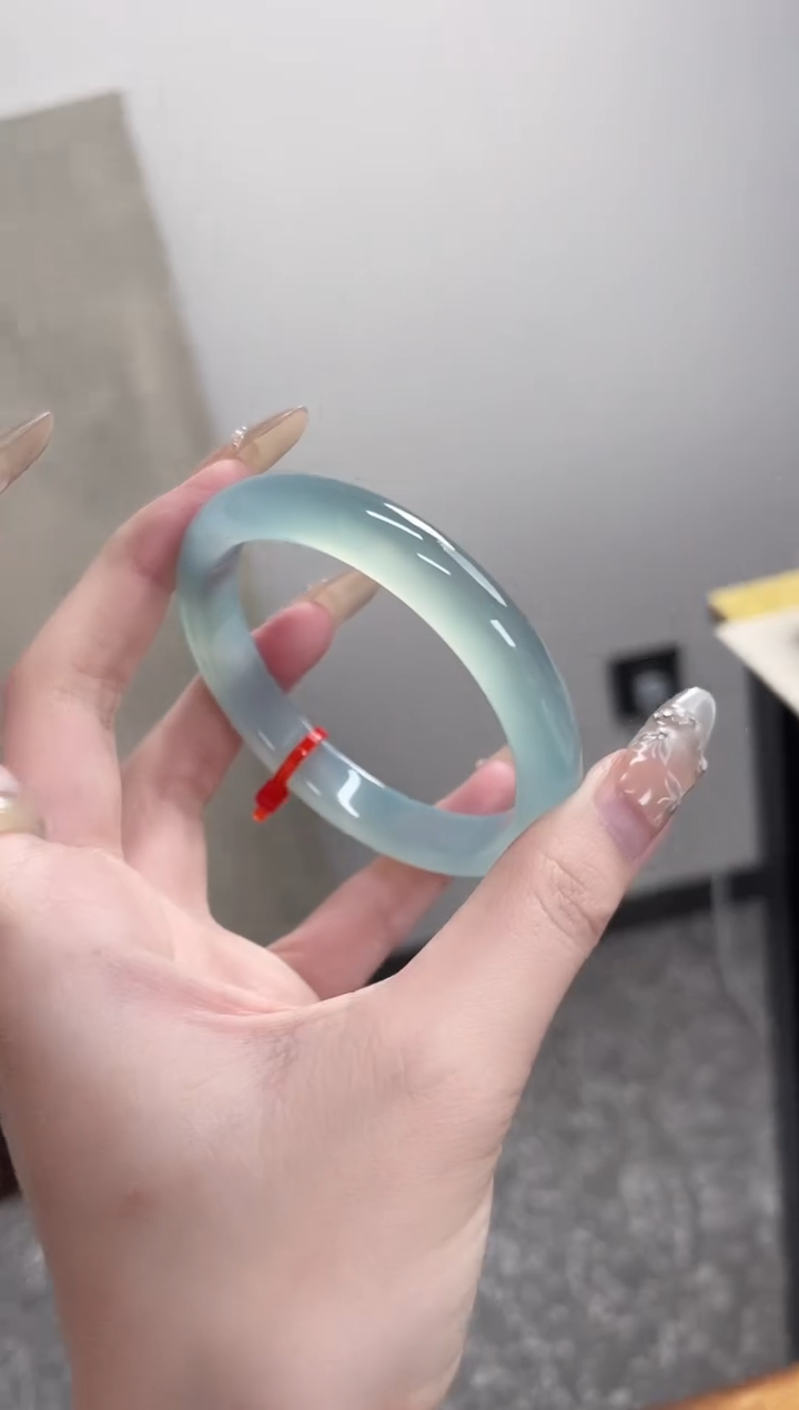 【闪购商品】玛瑙/玉髓手镯未镶嵌60圈 需要包容