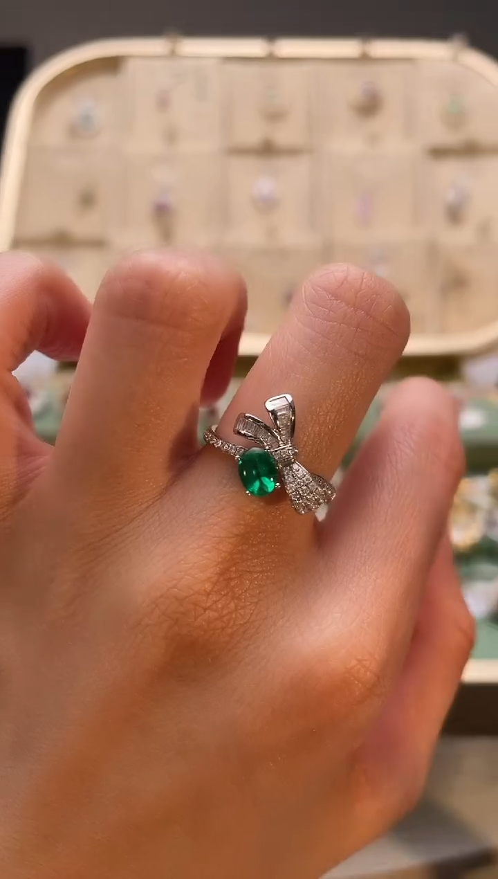 【闪购商品】祖母绿戒指18K金镶嵌哥伦比亚主石：0.47ct