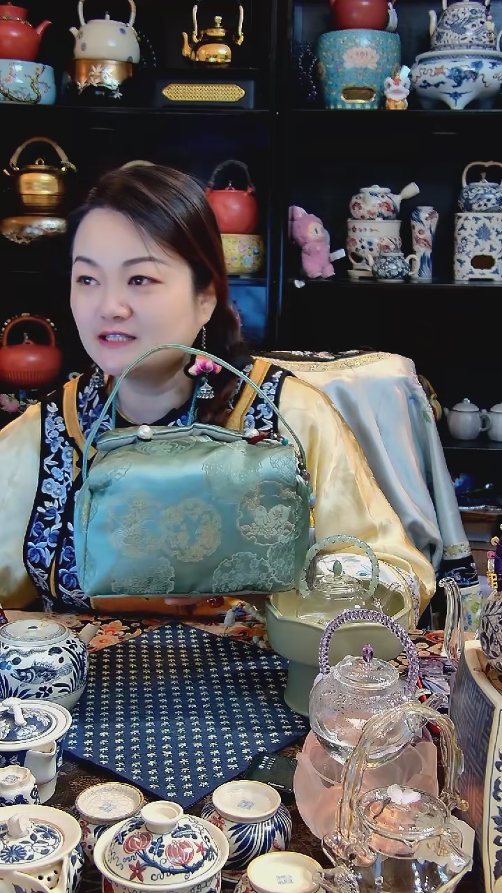 【闪购商品】茶具茶包绿色送挂件大号