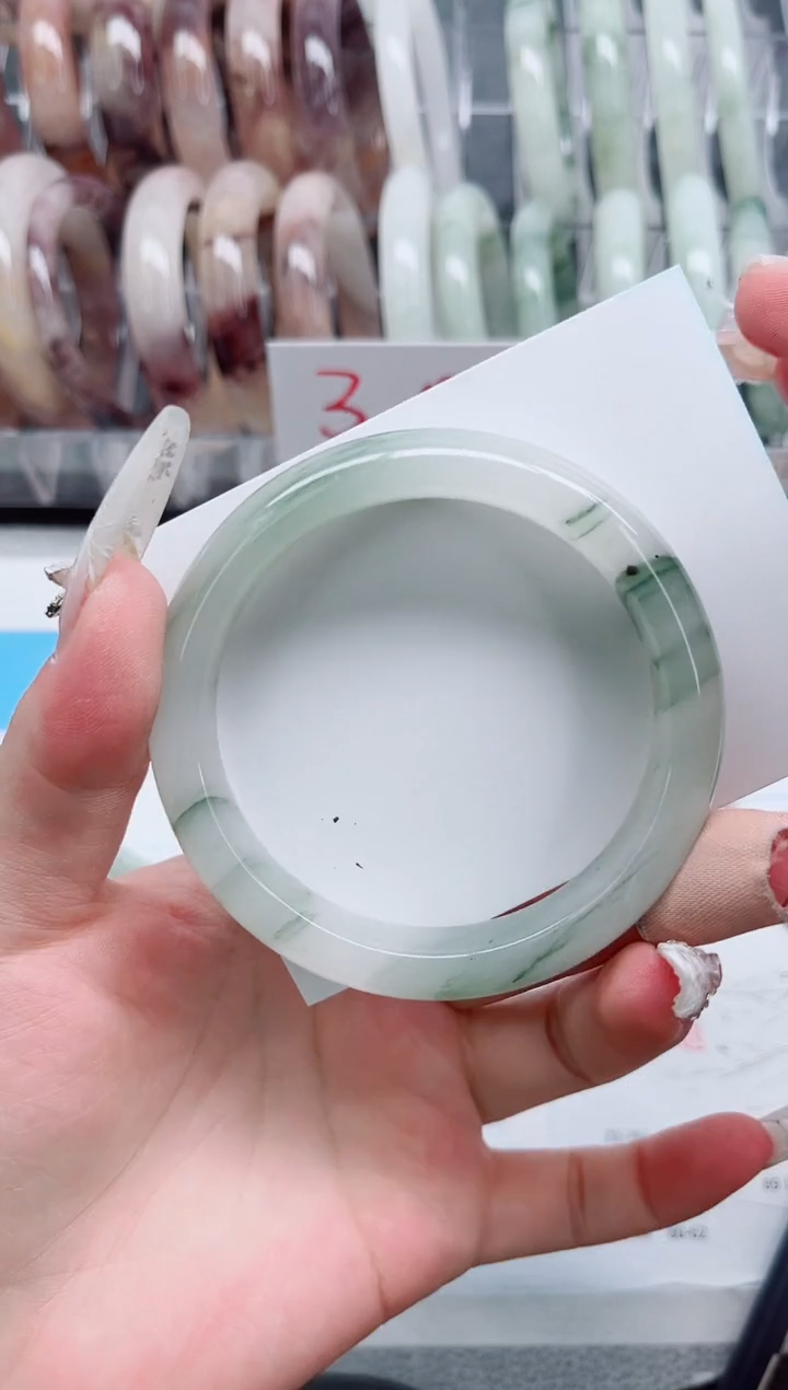 【闪购商品】石英质玉手镯未镶嵌A270-58