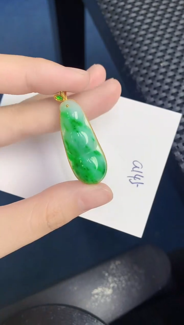 【闪购商品】翡翠颈饰18K金镶嵌000000000