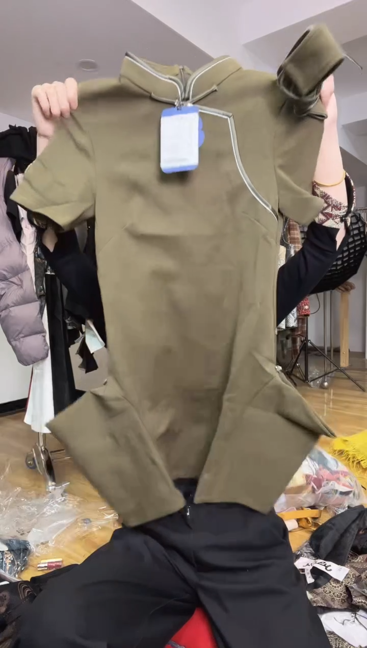 S码         95斤 裙子