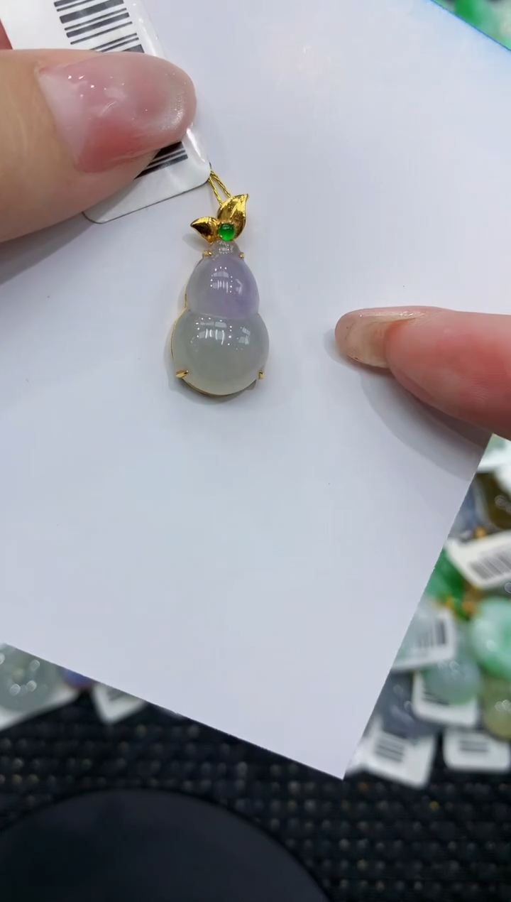 翡翠18K金镶嵌颈饰111111111111