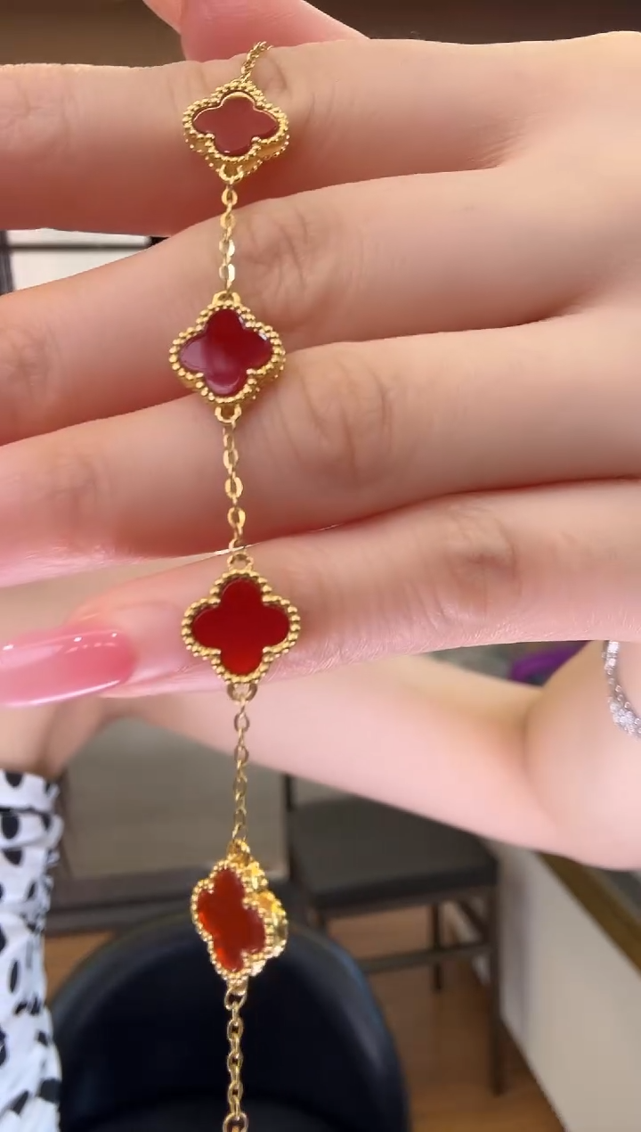 18K金镶嵌手链玛瑙/玉髓小五花手链