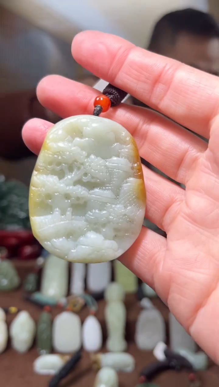 颈饰未镶嵌和田玉`