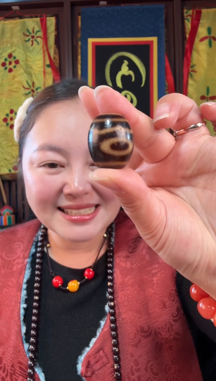 无非金属藏地古珠