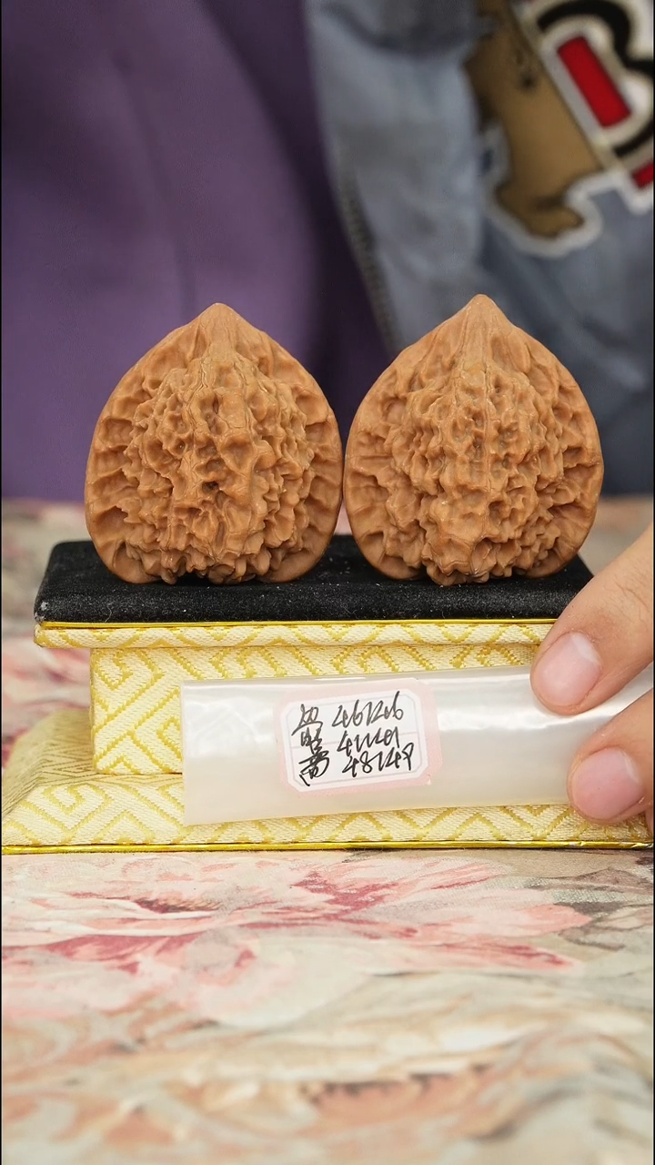 【闪购商品】文玩核桃把件官帽