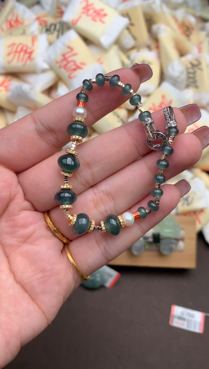 未镶嵌手链翡翠—