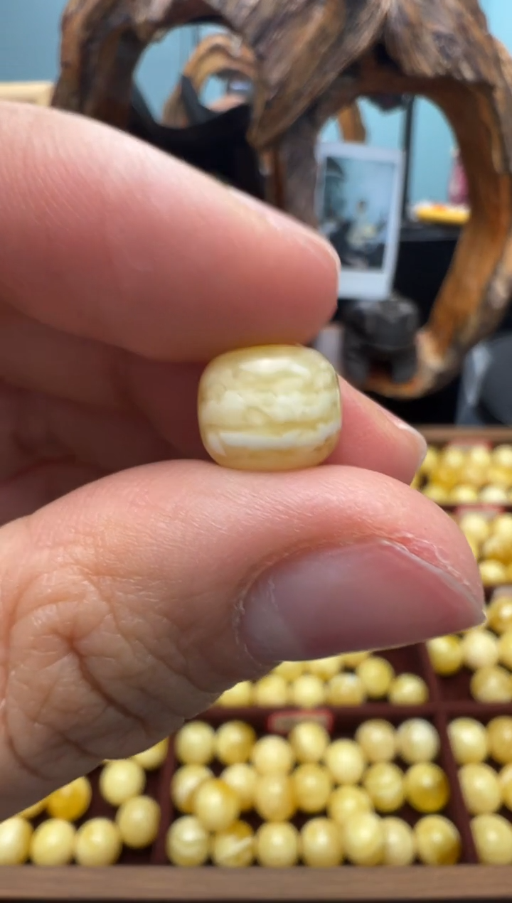 【闪购商品】蜜蜡裸石未镶嵌俄料老型9.5*7.9mm0.491克