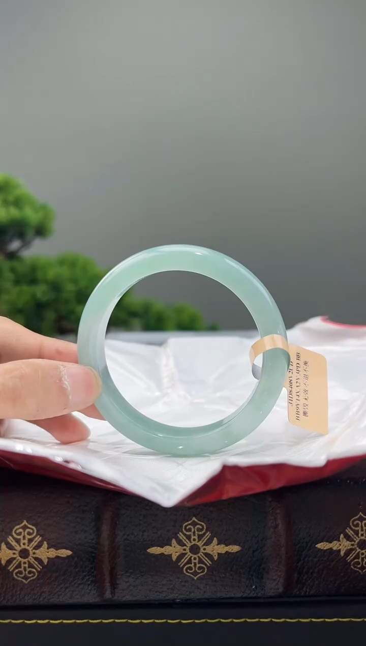 【闪购商品】翡翠手镯未镶嵌手镯4