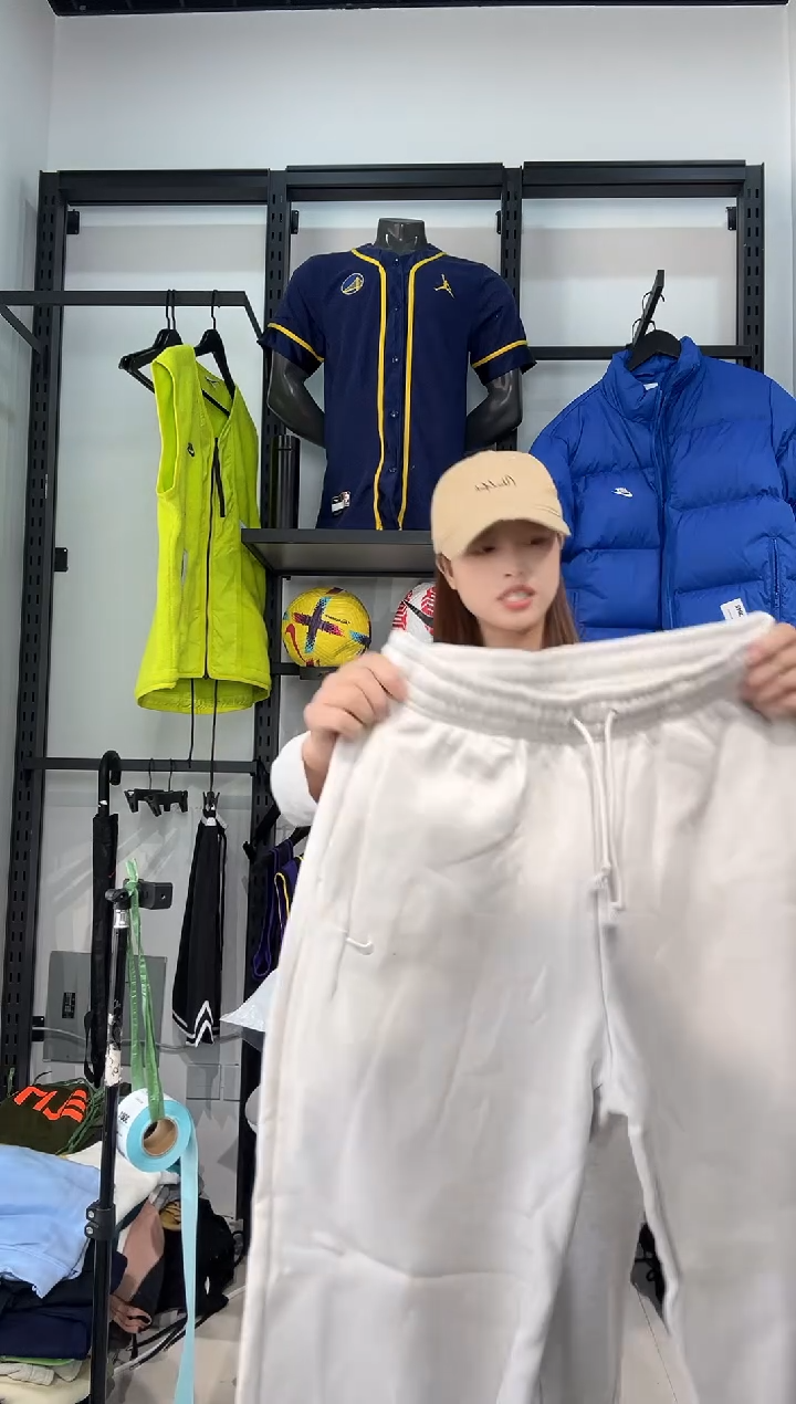 3077闪购编码 Nike/Jordan运动卫衣裤以直播间过款为准 尺码  m