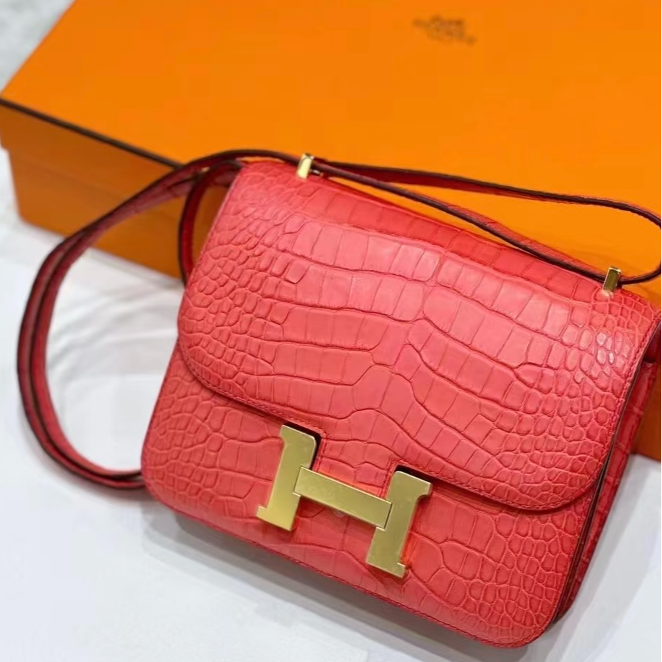 99新 Hermes/爱马仕 蔚蓝中古/杜鹃红金扣 雾面鳄鱼 康康19 D刻