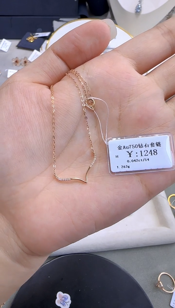 手链18K金镶嵌钻石18K金手链1060