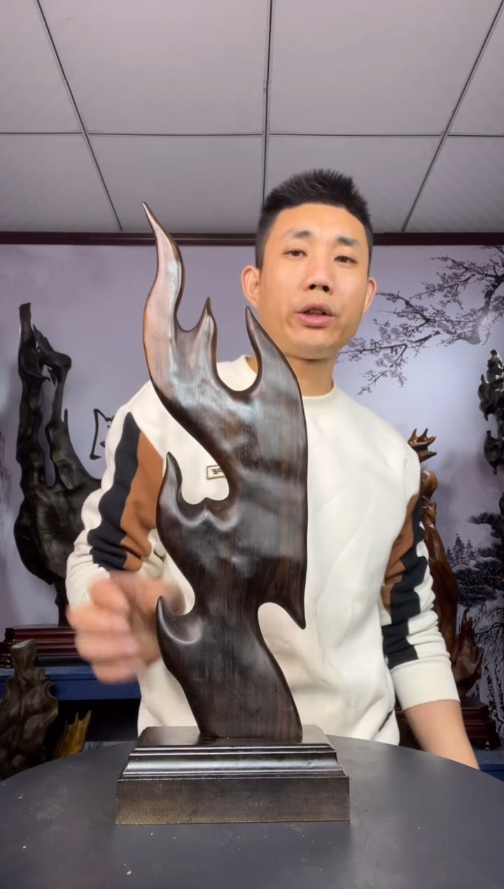 金丝楠木雕款黑**羽金丝楠木工艺品摆件
