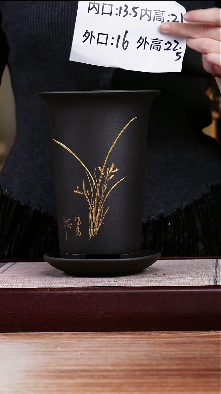 紫砂花盆黑泥刻绘划线中号一个带托