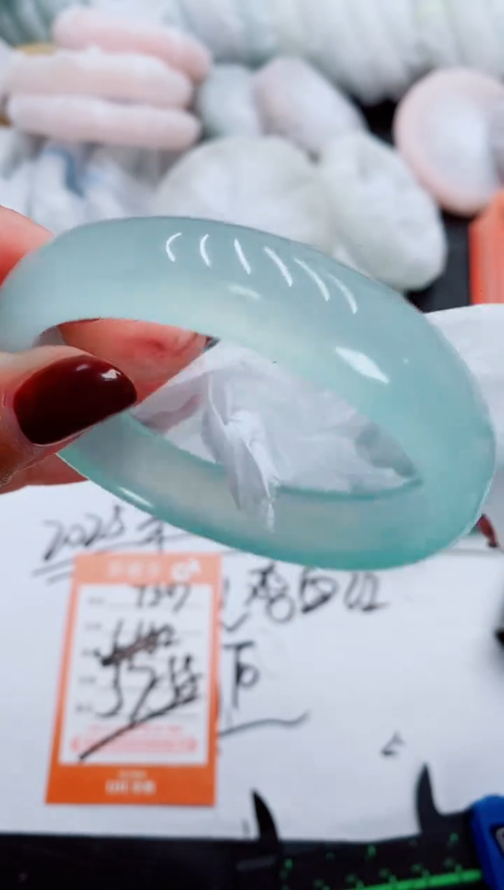 【闪购商品】石英质玉手镯未镶嵌T307-57-58