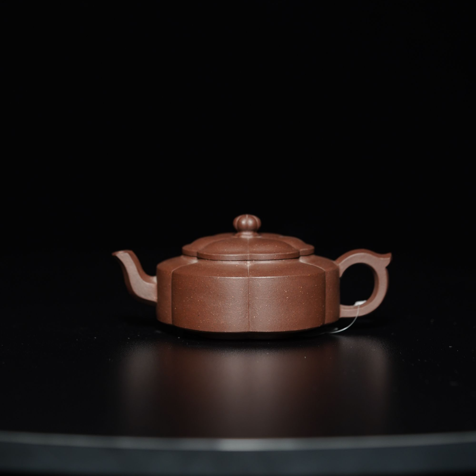 58号紫泥周盘紫砂壶