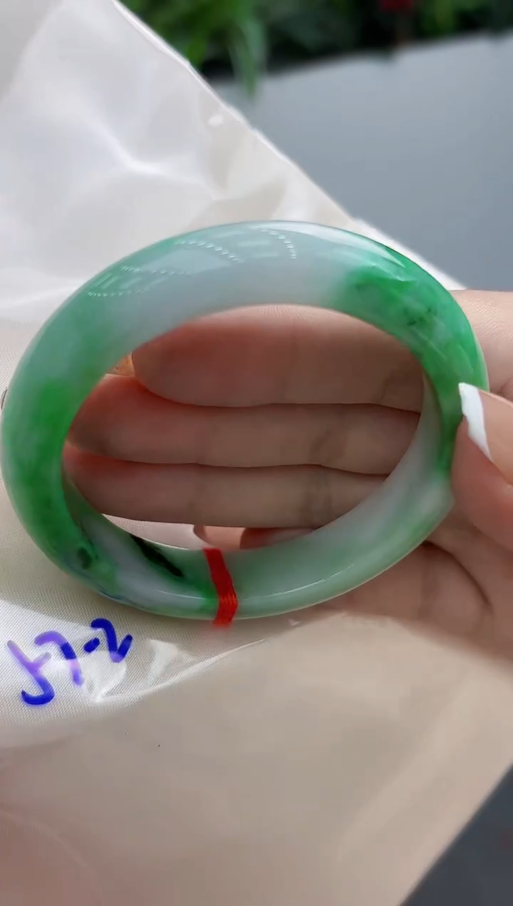 【闪购商品】翡翠手镯未镶嵌翡翠手镯