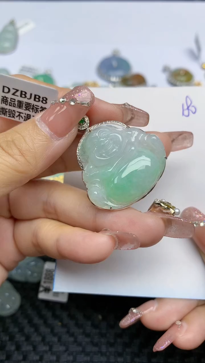 【闪购商品】翡翠颈饰18K金镶嵌天然A货翡翠 180