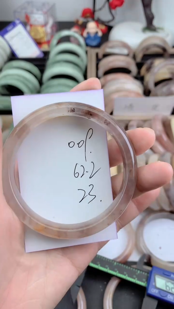 未镶嵌手镯石英质玉009