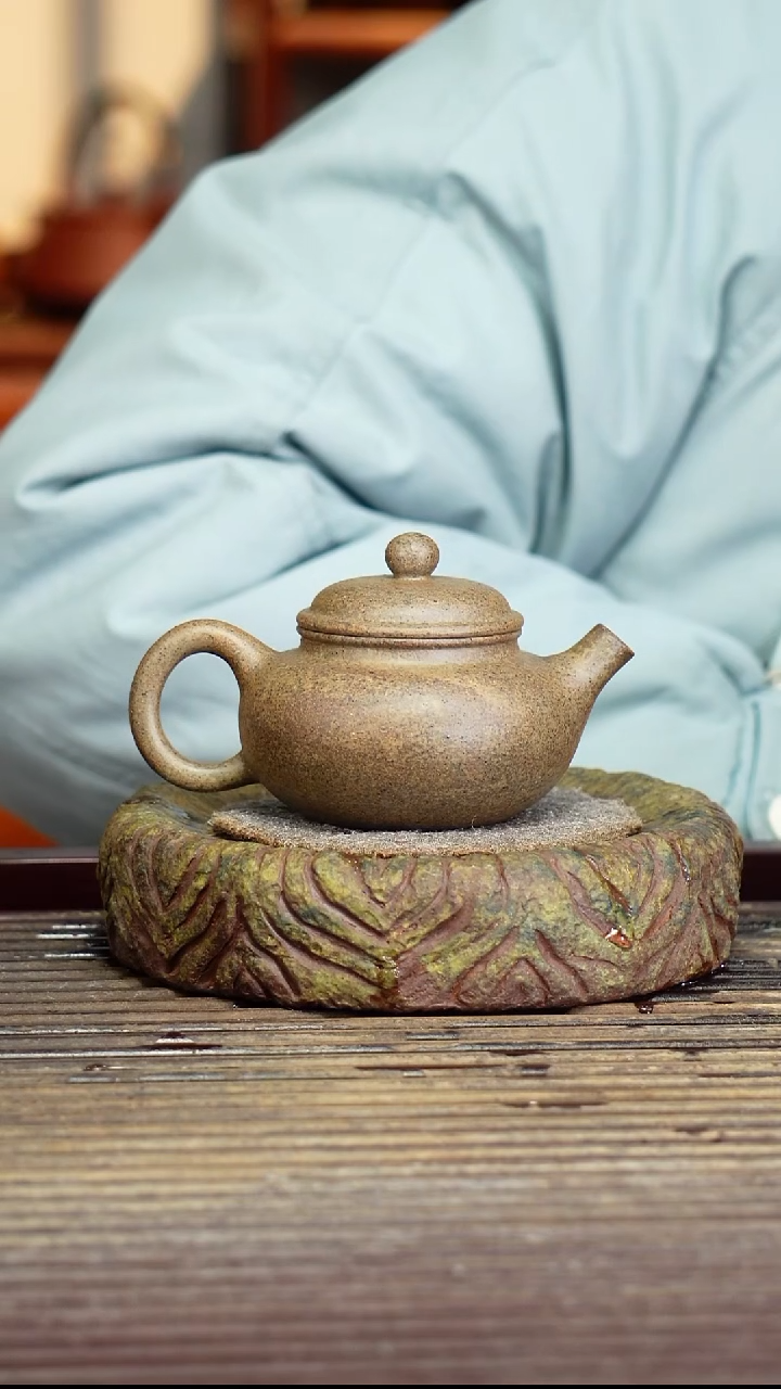 宜兴原矿紫砂壶茶壶130c