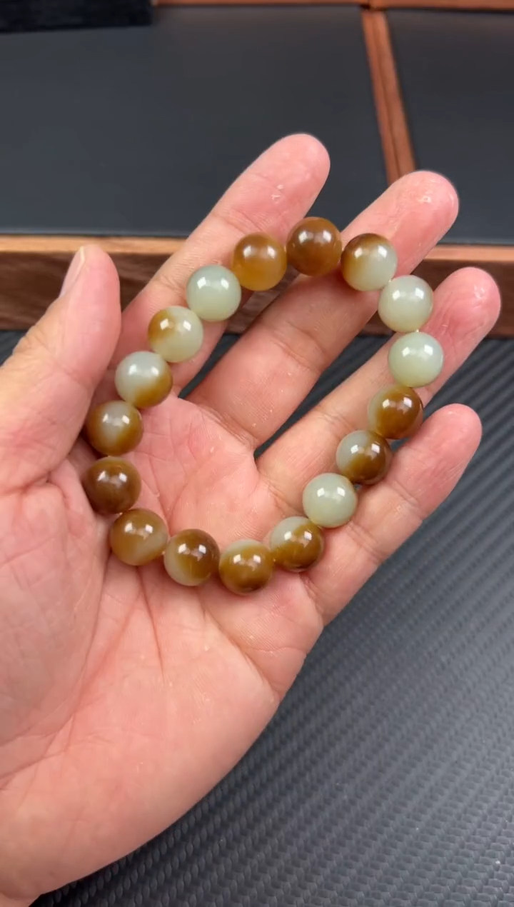 【闪购商品】和田玉手串未镶嵌若羌微色差卡12