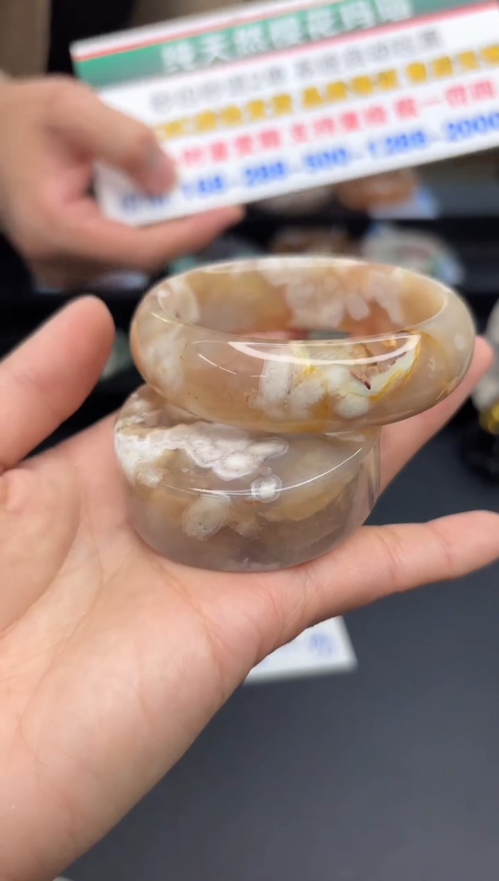 【闪购商品】石英质玉手镯未镶嵌C821(55圈赠送镯心)