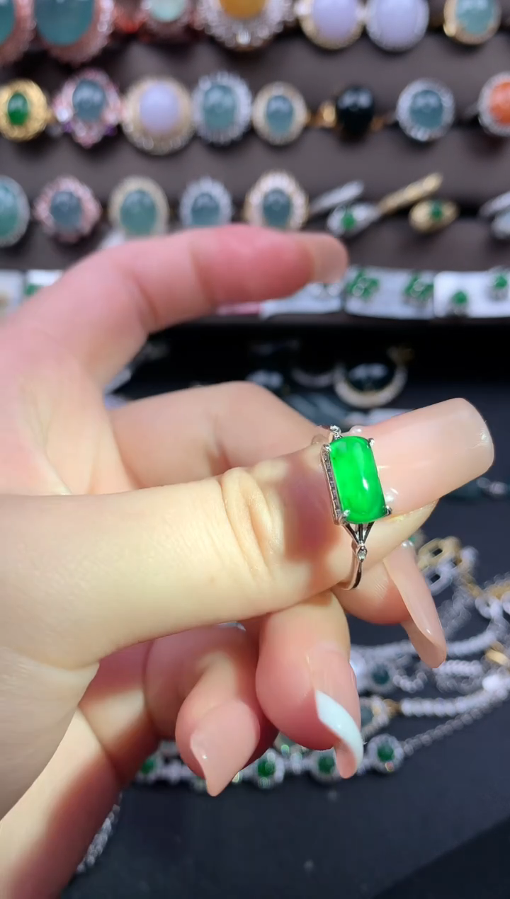 【闪购商品】翡翠戒指银S925镶嵌52141