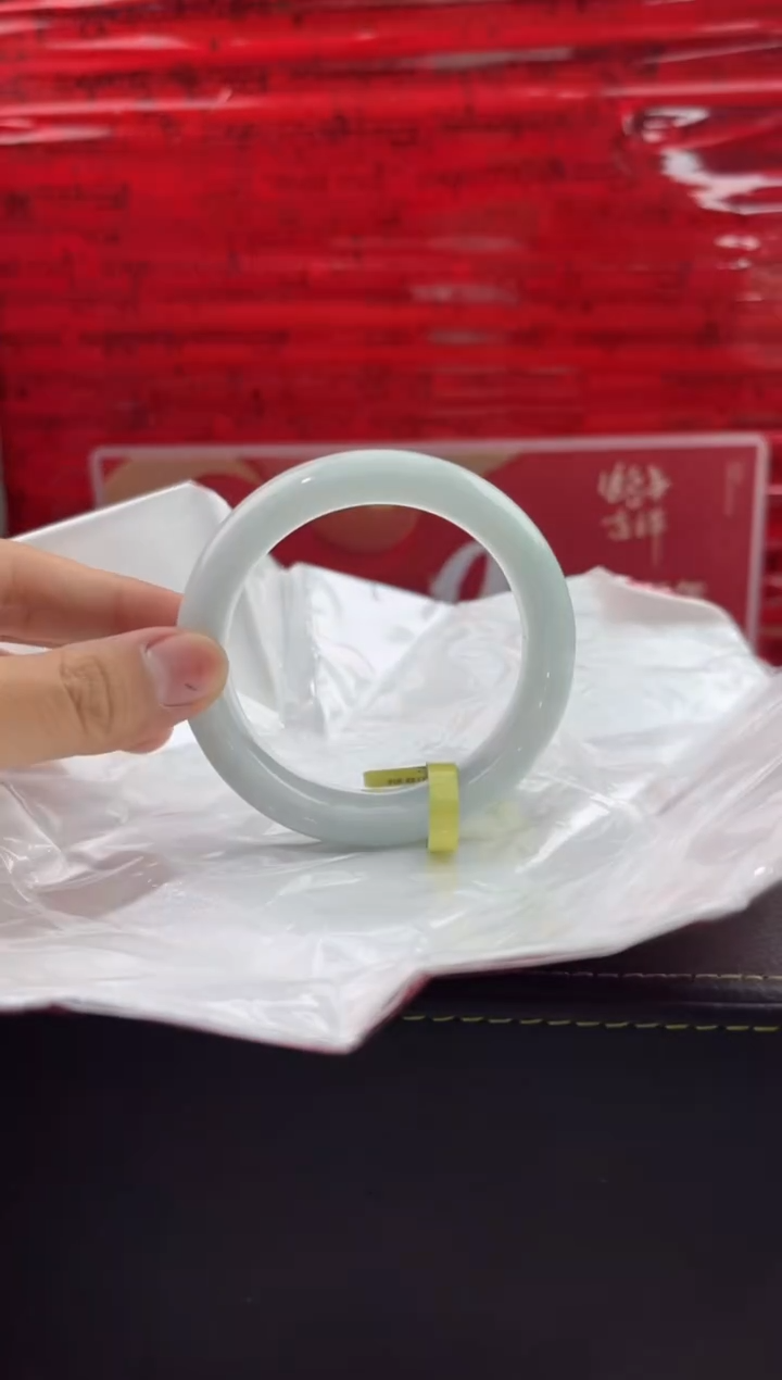 【闪购商品】翡翠手镯未镶嵌14翡翠手镯（微瑕）