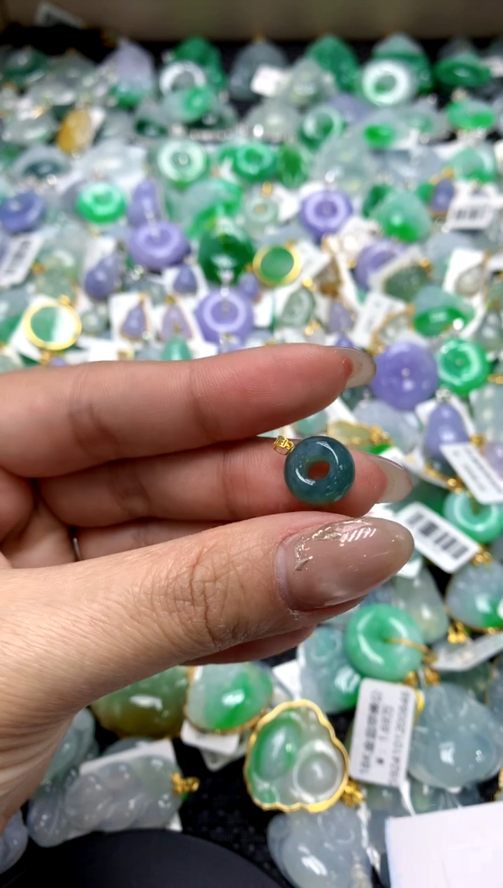 【闪购商品】翡翠颈饰18K金镶嵌111111111111111111