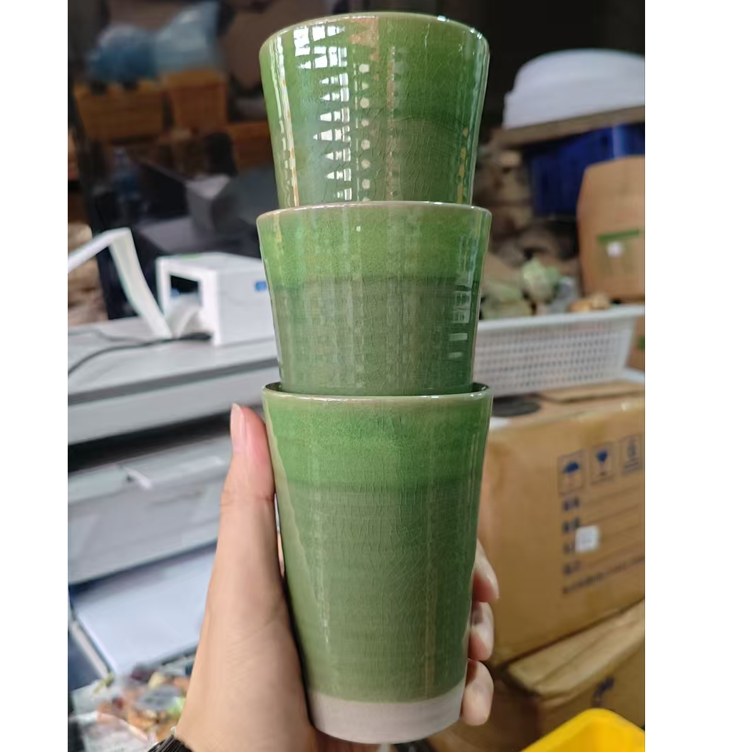 国营老瓷，微瑕介意勿拍，绿色白底闻香杯3只