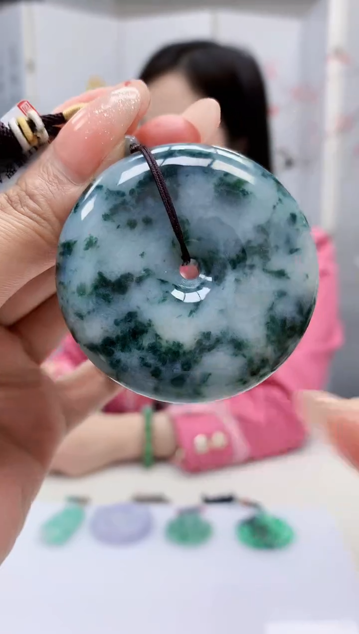 【闪购商品】定制翡翠未镶嵌4852MM-毛货挂件26