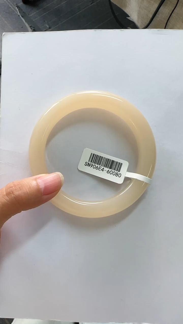 未镶嵌手镯和田玉60