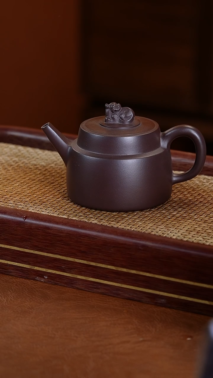 【闪购商品】紫砂茶壶紫泥瑞兽壶150cc
